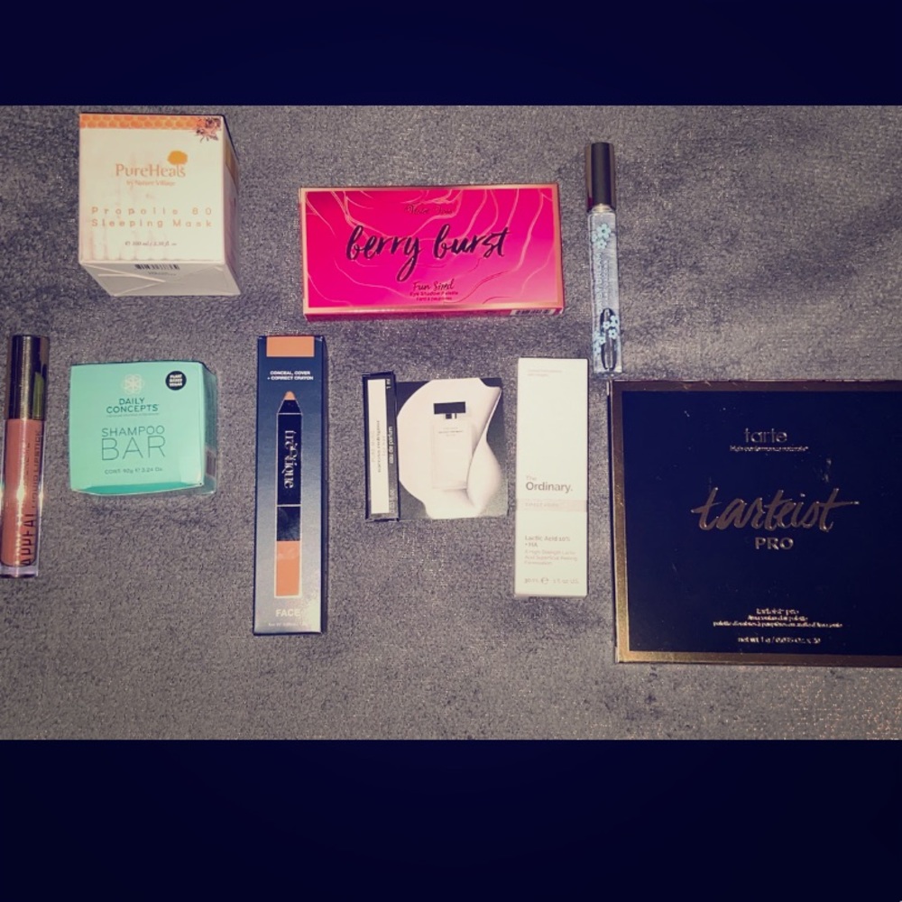 Makeup/beauty lot